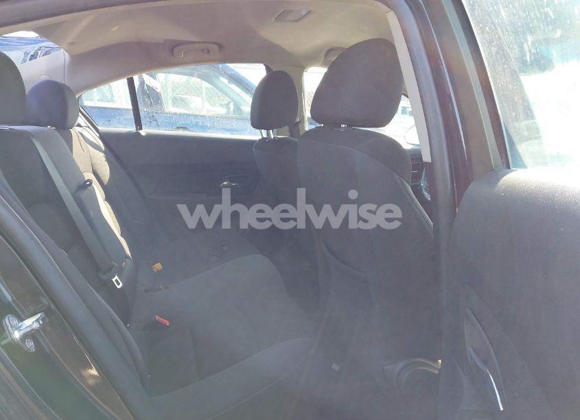 Photo 8 of 2015 Chevrolet Cruze 1LT AUTO (VIN 1G1PC5SB2F7258949)