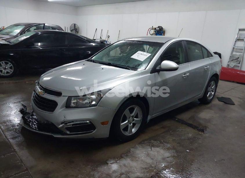 Photo 2 of 2015 Chevrolet Cruze 1LT AUTO (VIN 1G1PC5SB2F7282331)