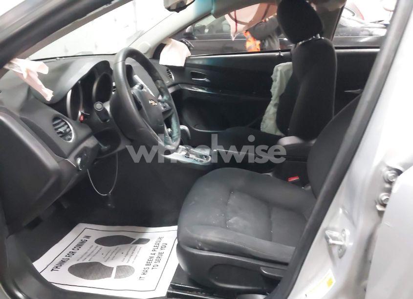 Photo 5 of 2015 Chevrolet Cruze 1LT AUTO (VIN 1G1PC5SB2F7282331)