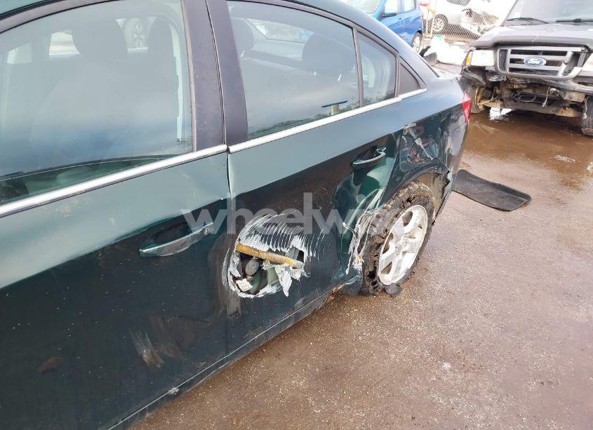 Photo 6 of 2015 Chevrolet Cruze 1LT AUTO (VIN 1G1PC5SB2F7283673)