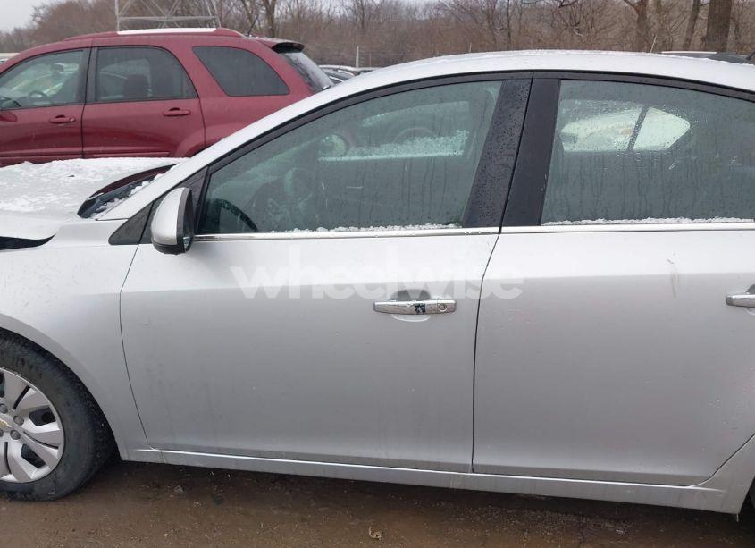 Photo 14 of 2015 Chevrolet Cruze 1LT AUTO (VIN 1G1PC5SB2F7285973)