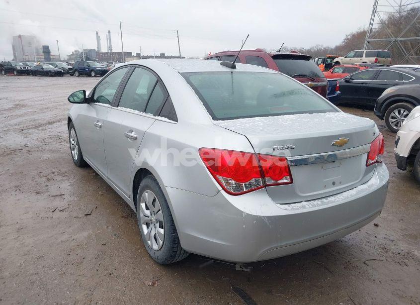 Photo 3 of 2015 Chevrolet Cruze 1LT AUTO (VIN 1G1PC5SB2F7285973)