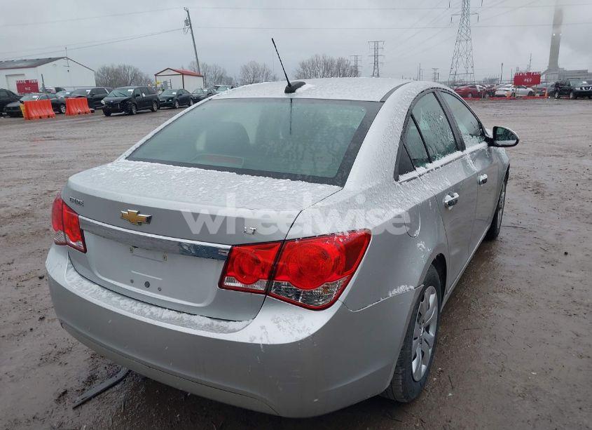 Photo 4 of 2015 Chevrolet Cruze 1LT AUTO (VIN 1G1PC5SB2F7285973)