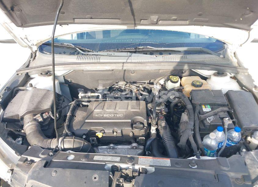 Photo 10 of 2015 Chevrolet Cruze 1LT AUTO (VIN 1G1PC5SB2F7289442)