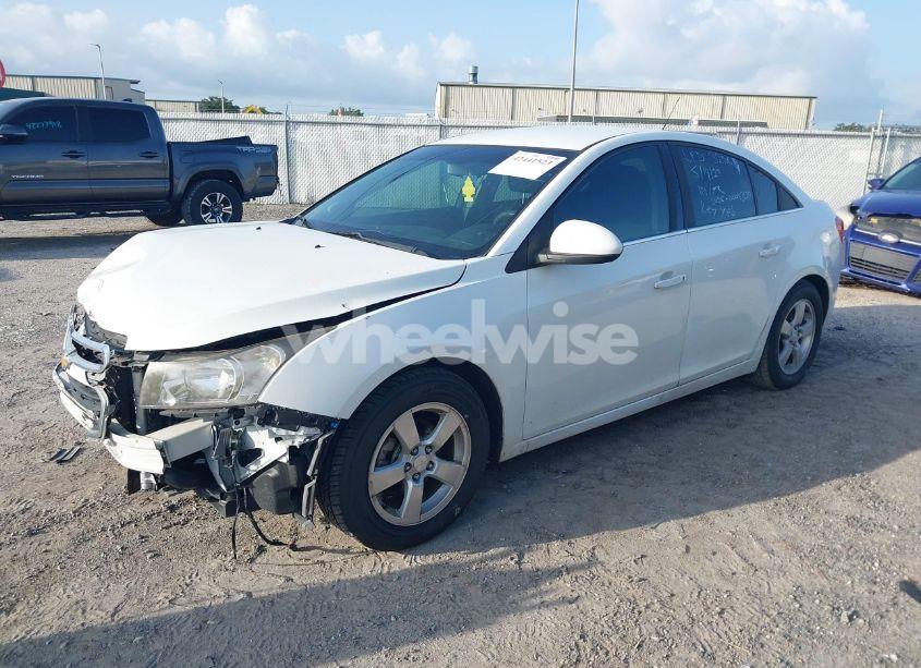 Photo 2 of 2015 Chevrolet Cruze 1LT AUTO (VIN 1G1PC5SB2F7289442)