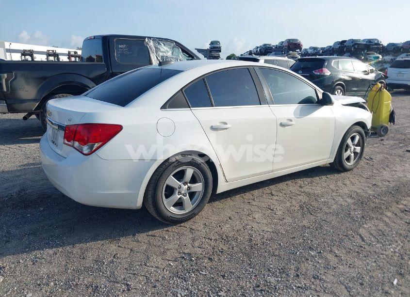 Photo 4 of 2015 Chevrolet Cruze 1LT AUTO (VIN 1G1PC5SB2F7289442)