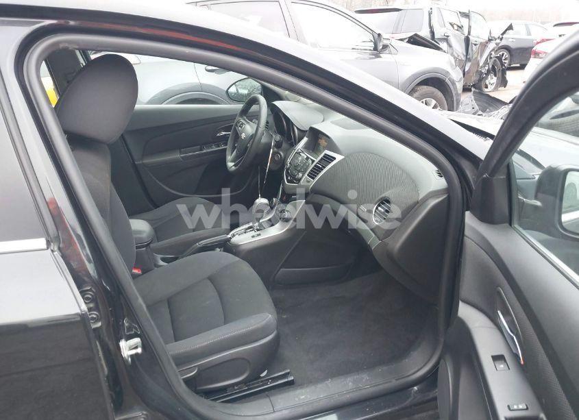 Photo 5 of 2015 Chevrolet Cruze 1LT AUTO (VIN 1G1PC5SB2F7297072)