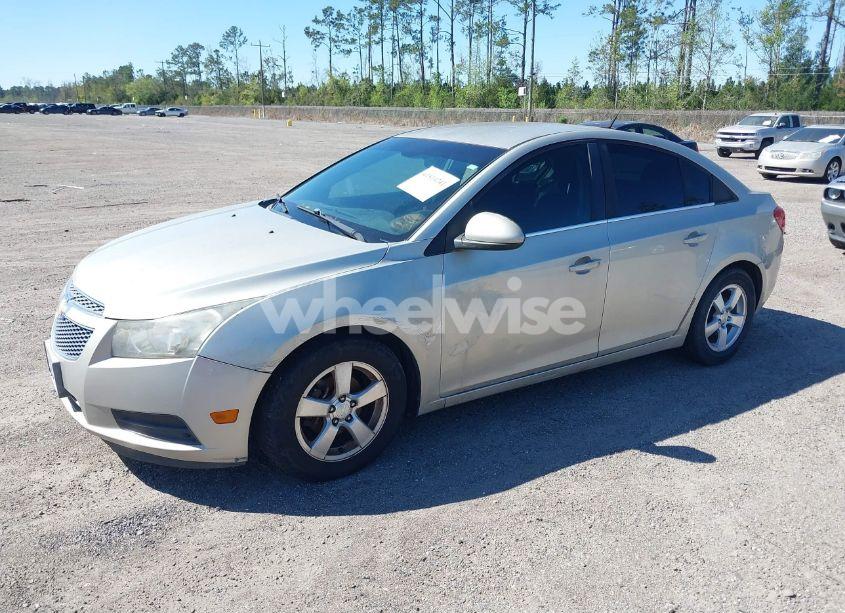 Photo 2 of 2013 Chevrolet Cruze 1LT AUTO (VIN 1G1PC5SB3D7128269)