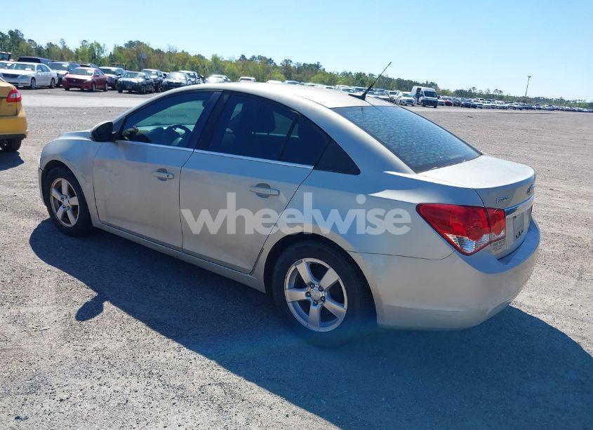Photo 3 of 2013 Chevrolet Cruze 1LT AUTO (VIN 1G1PC5SB3D7128269)