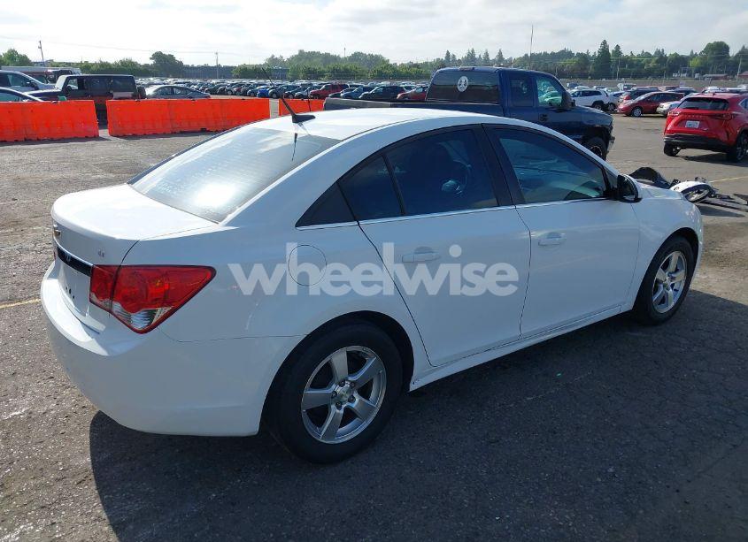 Photo 4 of 2013 Chevrolet Cruze 1LT AUTO (VIN 1G1PC5SB3D7143371)