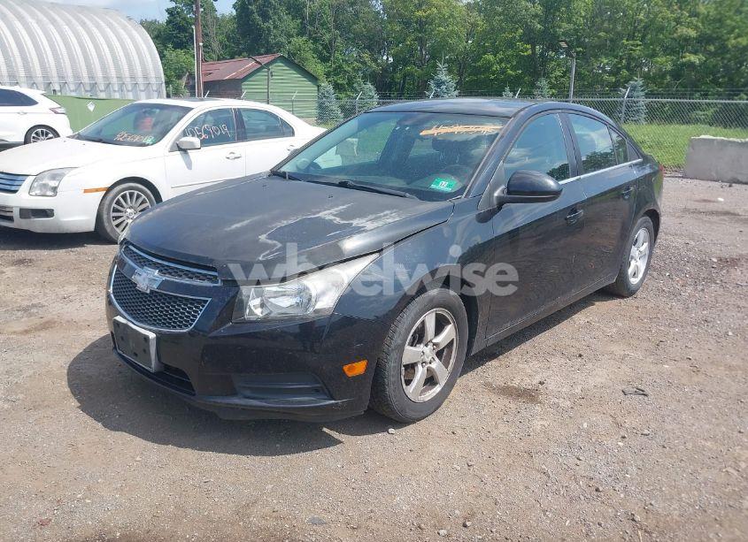 Photo 2 of 2013 Chevrolet Cruze 1LT AUTO (VIN 1G1PC5SB3D7148229)