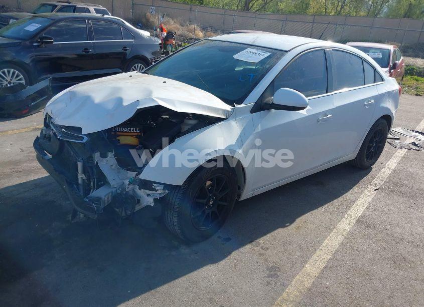 Photo 2 of 2013 Chevrolet Cruze 1LT AUTO (VIN 1G1PC5SB3D7174961)