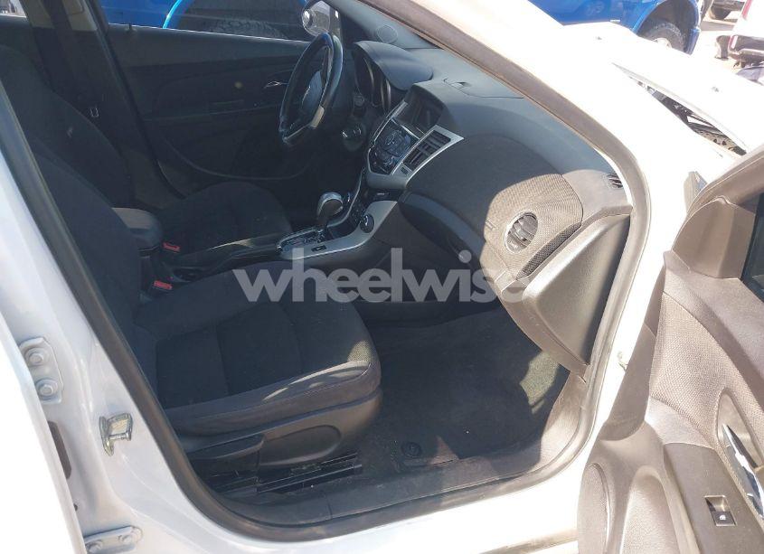 Photo 5 of 2013 Chevrolet Cruze 1LT AUTO (VIN 1G1PC5SB3D7174961)