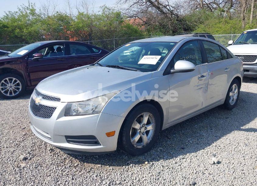Photo 2 of 2013 Chevrolet Cruze 1LT AUTO (VIN 1G1PC5SB3D7202676)