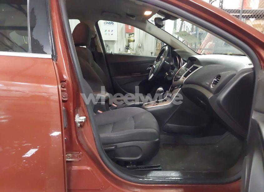 Photo 5 of 2013 Chevrolet Cruze 1LT AUTO (VIN 1G1PC5SB3D7203455)