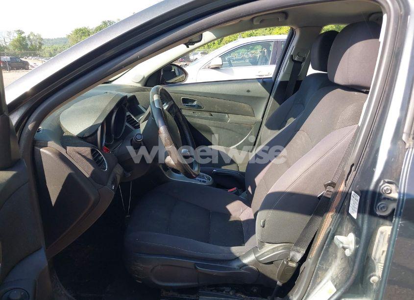 Photo 5 of 2013 Chevrolet Cruze 1LT AUTO (VIN 1G1PC5SB3D7207392)