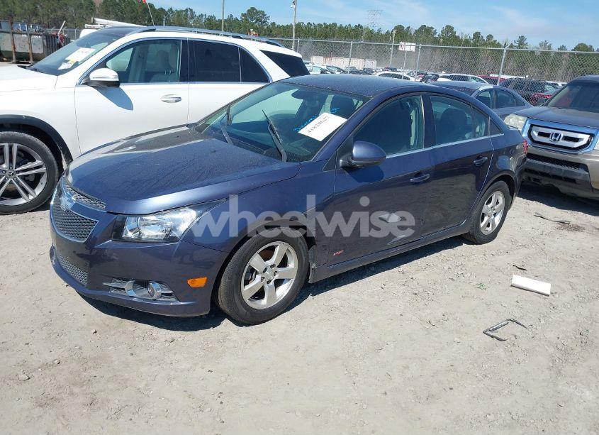 Photo 2 of 2013 Chevrolet Cruze 1LT AUTO (VIN 1G1PC5SB3D7214262)