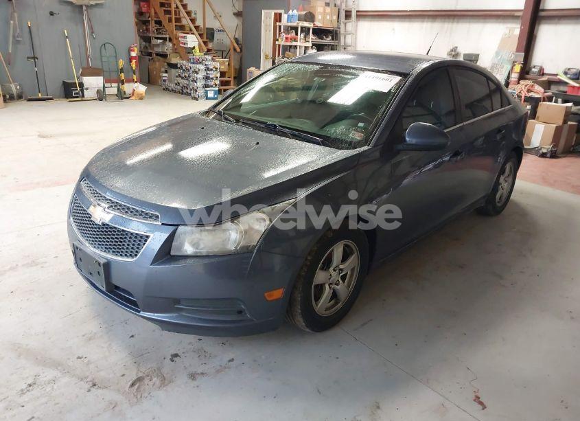 Photo 2 of 2013 Chevrolet Cruze 1LT AUTO (VIN 1G1PC5SB3D7217775)