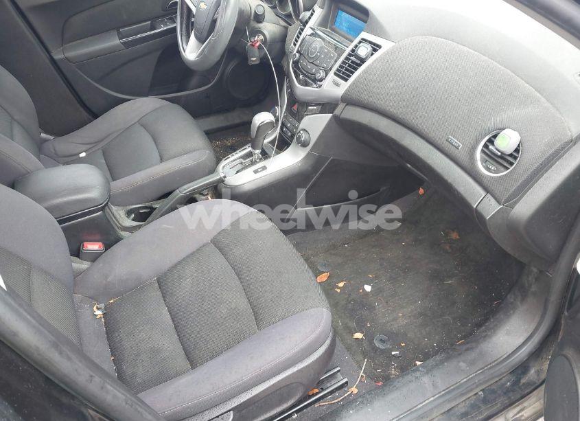 Photo 5 of 2013 Chevrolet Cruze 1LT AUTO (VIN 1G1PC5SB3D7219817)
