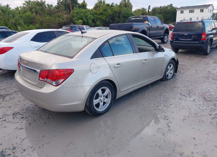 Photo 4 of 2014 Chevrolet Cruze 1LT AUTO (VIN 1G1PC5SB3E7103101)