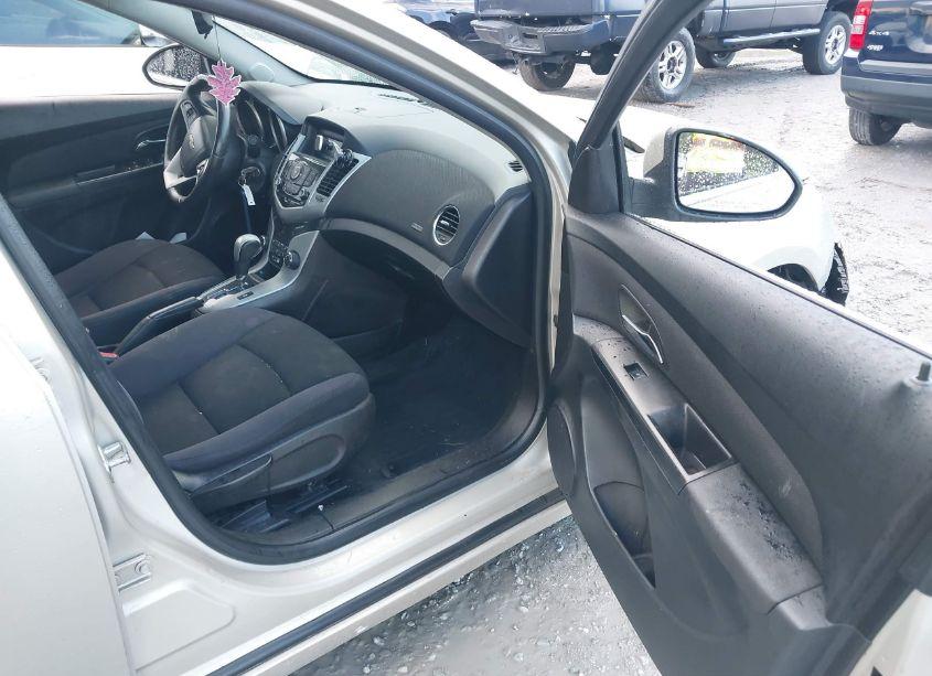 Photo 5 of 2014 Chevrolet Cruze 1LT AUTO (VIN 1G1PC5SB3E7103101)