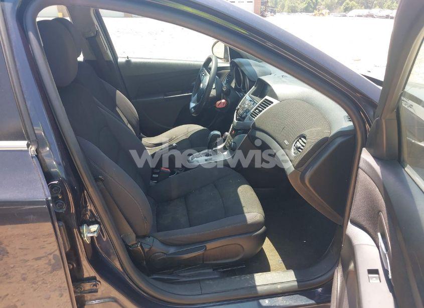 Photo 5 of 2014 Chevrolet Cruze 1LT AUTO (VIN 1G1PC5SB3E7187386)