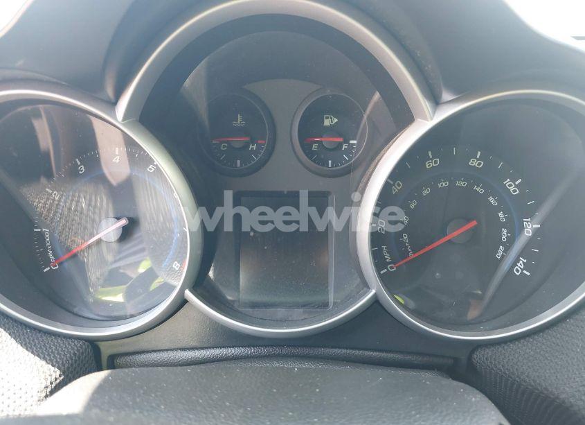 Photo 7 of 2014 Chevrolet Cruze 1LT AUTO (VIN 1G1PC5SB3E7187386)