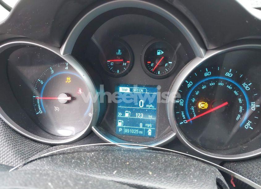 Photo 7 of 2014 Chevrolet Cruze 1LT AUTO (VIN 1G1PC5SB3E7207149)