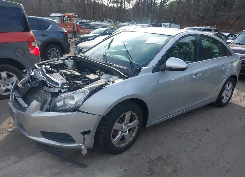 Photo 2 of 2014 Chevrolet Cruze 1LT AUTO (VIN 1G1PC5SB3E7234805)