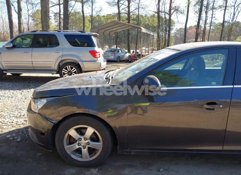 Photo 13 of 2014 Chevrolet Cruze 1LT AUTO (VIN 1G1PC5SB3E7238613)