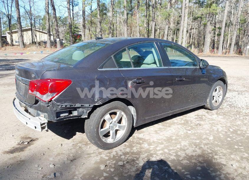 Photo 4 of 2014 Chevrolet Cruze 1LT AUTO (VIN 1G1PC5SB3E7238613)