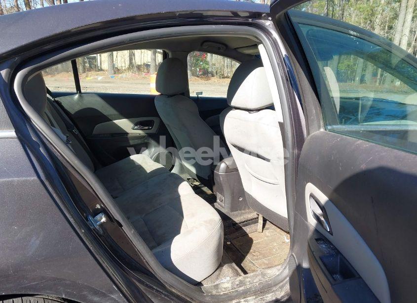 Photo 8 of 2014 Chevrolet Cruze 1LT AUTO (VIN 1G1PC5SB3E7238613)