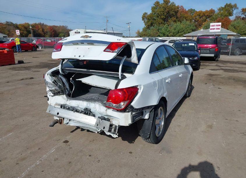 Photo 4 of 2014 Chevrolet Cruze 1LT AUTO (VIN 1G1PC5SB3E7255380)