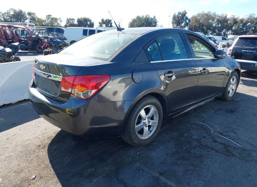 Photo 4 of 2014 Chevrolet Cruze 1LT AUTO (VIN 1G1PC5SB3E7262989)