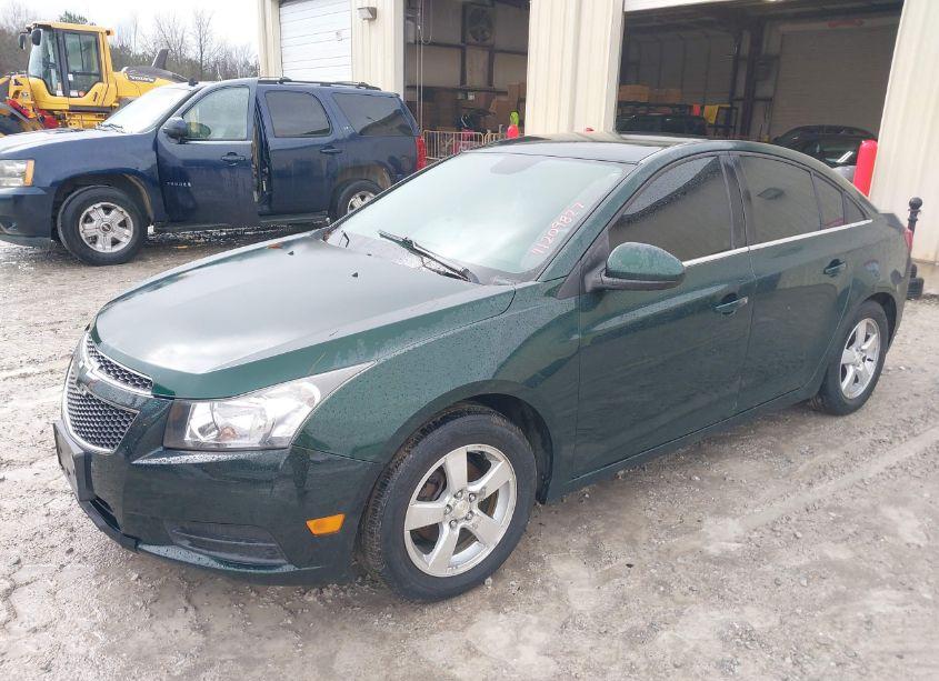 Photo 2 of 2014 Chevrolet Cruze LT (VIN 1G1PC5SB3E7281574)