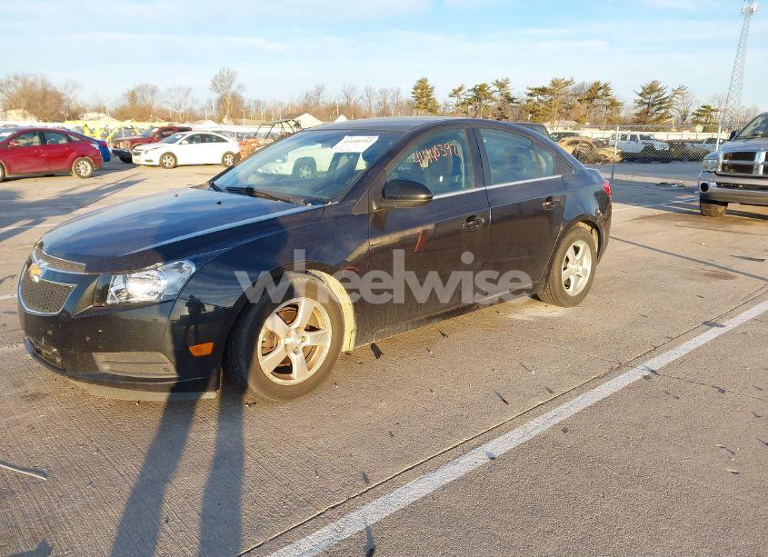 Photo 2 of 2014 Chevrolet Cruze 1LT AUTO (VIN 1G1PC5SB3E7291764)