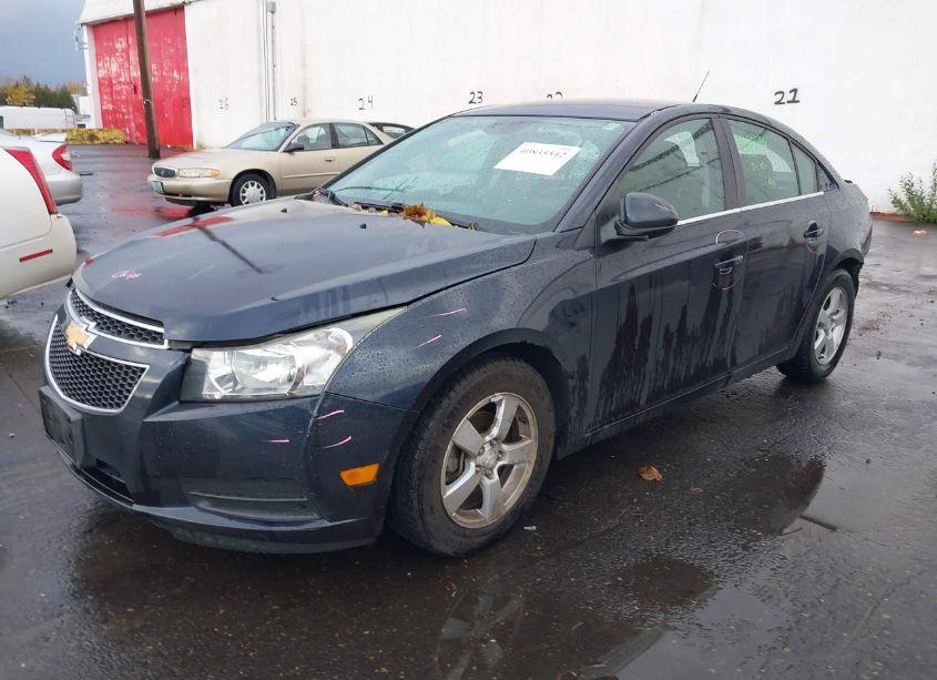 Photo 2 of 2014 Chevrolet Cruze 1LT AUTO (VIN 1G1PC5SB3E7304268)