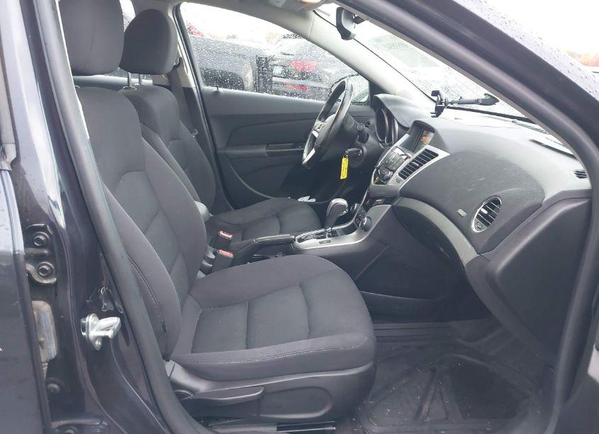 Photo 5 of 2014 Chevrolet Cruze 1LT AUTO (VIN 1G1PC5SB3E7304268)