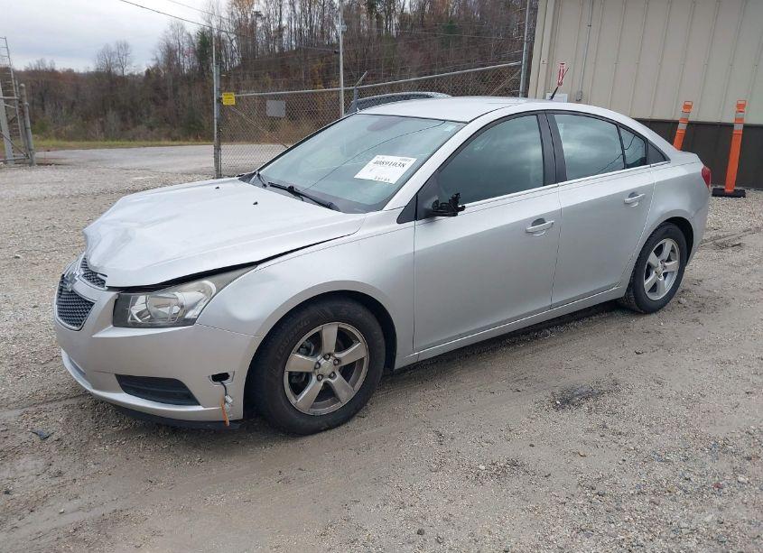 Photo 2 of 2014 Chevrolet Cruze 1LT AUTO (VIN 1G1PC5SB3E7344902)