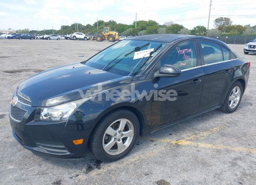 Photo 2 of 2014 Chevrolet Cruze 1LT AUTO (VIN 1G1PC5SB3E7353714)