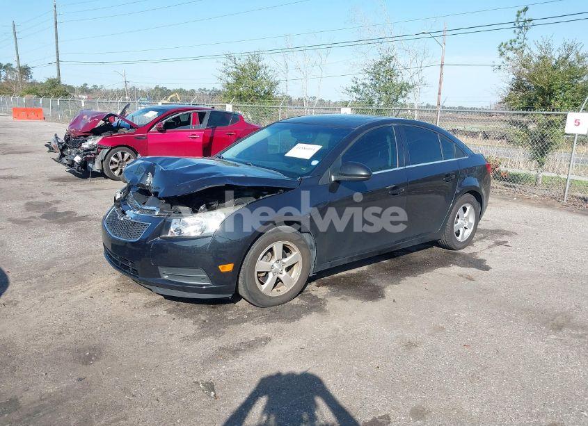 Photo 2 of 2014 Chevrolet Cruze 1LT AUTO (VIN 1G1PC5SB3E7356032)
