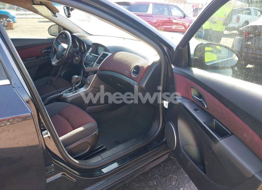 Photo 5 of 2014 Chevrolet Cruze 1LT AUTO (VIN 1G1PC5SB3E7356032)