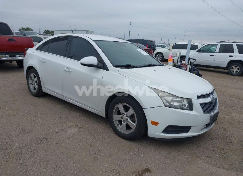 2014 Chevrolet Cruze 1LT AUTO (VIN 1G1PC5SB3E7357598) main photo