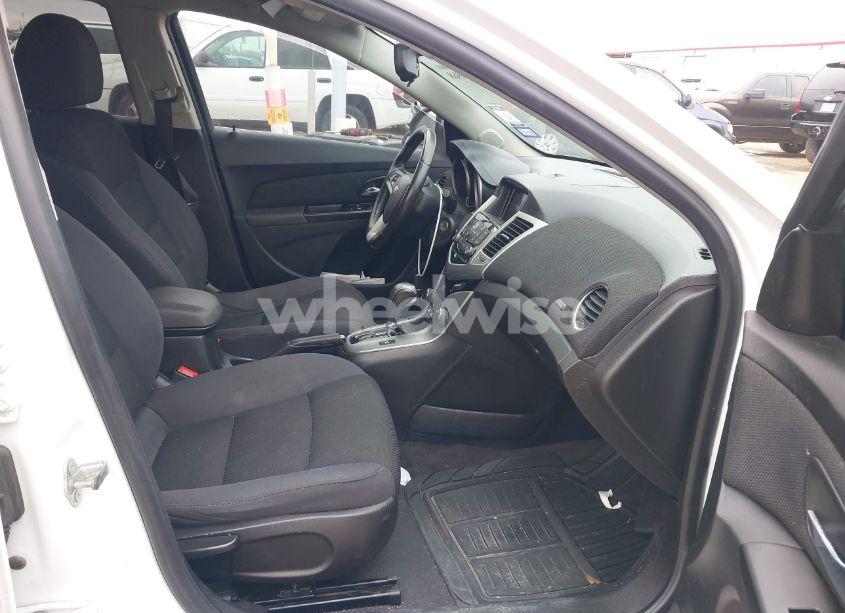 Photo 5 of 2014 Chevrolet Cruze 1LT AUTO (VIN 1G1PC5SB3E7357598)