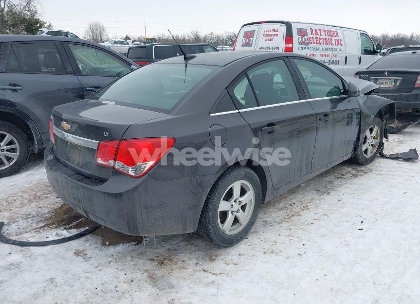 Photo 4 of 2014 Chevrolet Cruze 1LT AUTO (VIN 1G1PC5SB3E7366785)