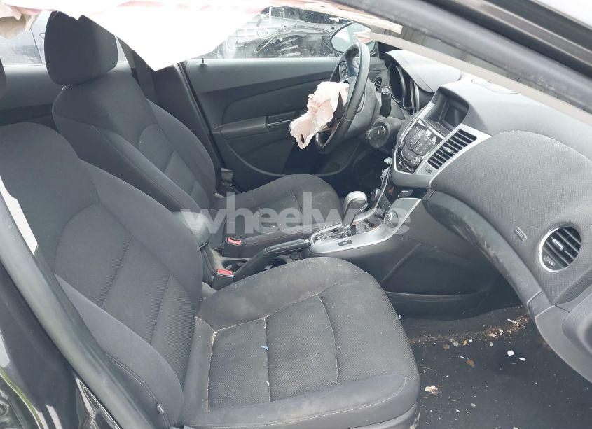 Photo 5 of 2014 Chevrolet Cruze 1LT AUTO (VIN 1G1PC5SB3E7366785)