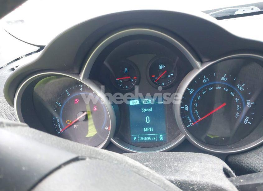 Photo 7 of 2014 Chevrolet Cruze 1LT AUTO (VIN 1G1PC5SB3E7366785)