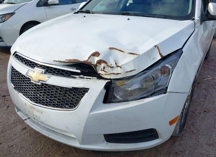 Photo 6 of 2014 Chevrolet Cruze 1LT AUTO (VIN 1G1PC5SB3E7379987)