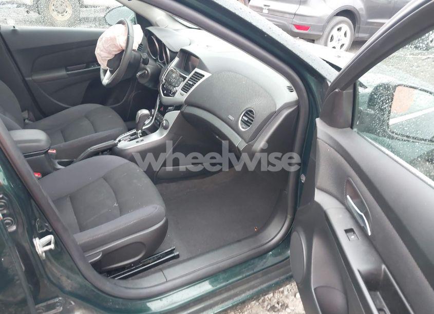 Photo 5 of 2014 Chevrolet Cruze 1LT AUTO (VIN 1G1PC5SB3E7397082)