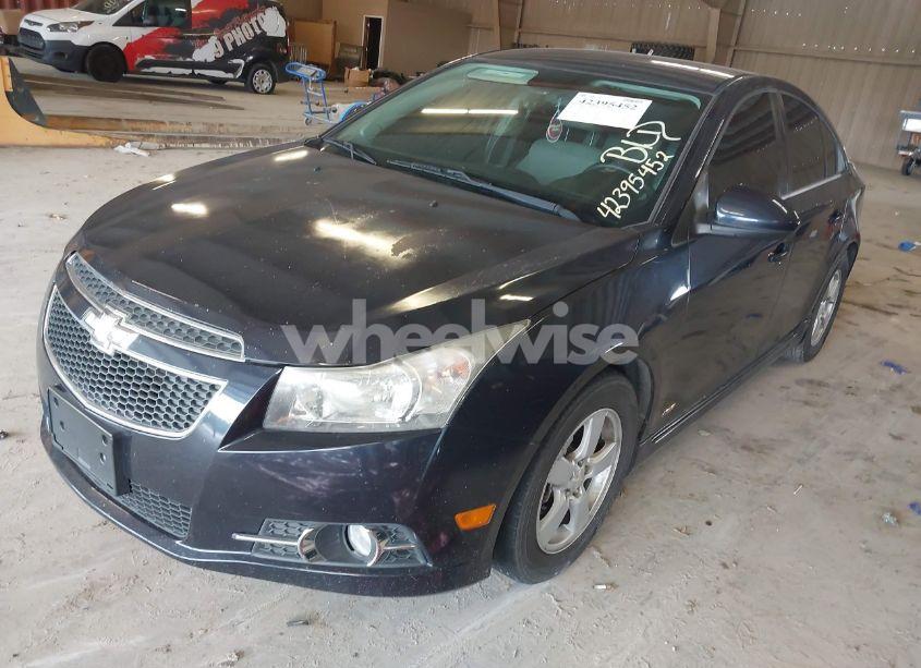 Photo 2 of 2014 Chevrolet Cruze 1LT AUTO (VIN 1G1PC5SB3E7429464)